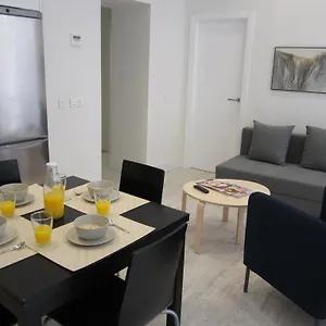 https://livemalaga-santa-maria-apartments.es-andalucia.com